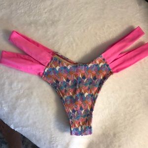MONTCE SWIM CHEEKY BIKINI BOTTOMS